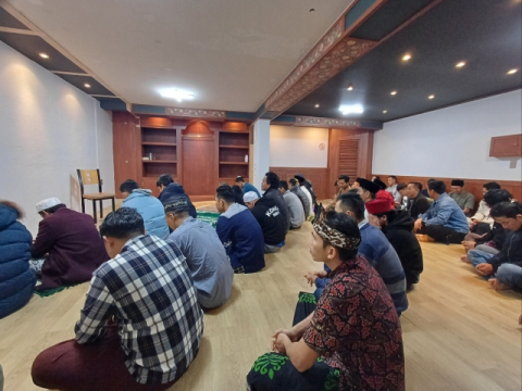 포용의 역사 간직한 부산항…남포동에 이슬람예배소 개원